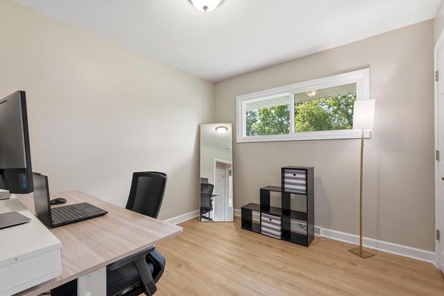 14465 Lindsay DRIVE, Brookfield, WI 53005