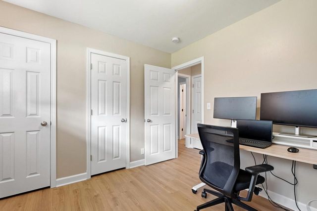 14465 Lindsay DRIVE, Brookfield, WI 53005