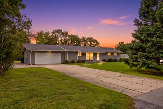 14465 Lindsay DRIVE, Brookfield, WI 53005