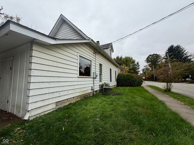 631 N Spring Street, Greenfield, IN 46140