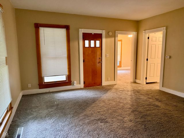 631 N Spring Street, Greenfield, IN 46140