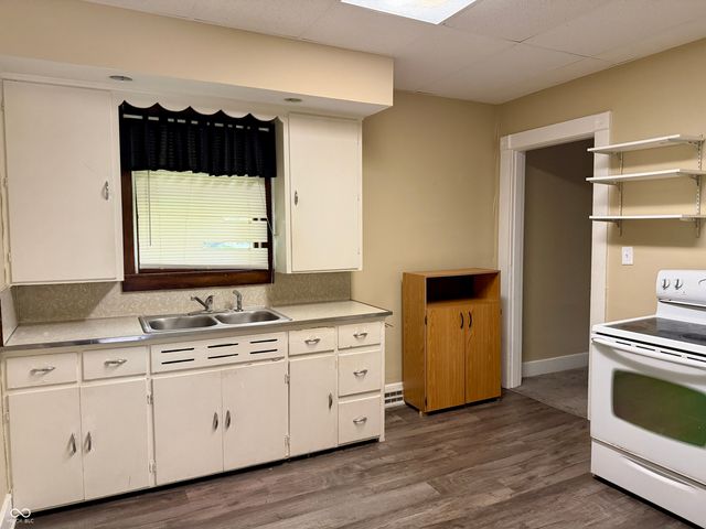 631 N Spring Street, Greenfield, IN 46140