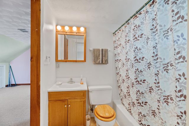 142 Barrington Drive, Hamilton, OH 45013