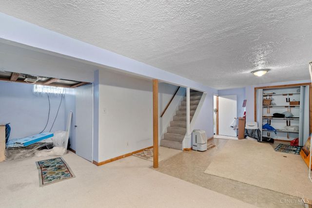 142 Barrington Drive, Hamilton, OH 45013