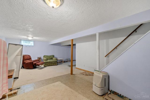 142 Barrington Drive, Hamilton, OH 45013