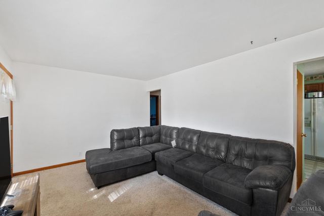 142 Barrington Drive, Hamilton, OH 45013