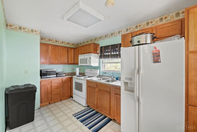 142 Barrington Drive, Hamilton, OH 45013