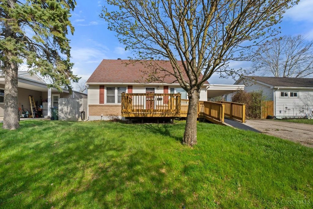 142 Barrington Drive, Hamilton, OH 45013