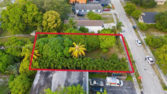 425 NW 7th Ter, Fort Lauderdale, FL 33311
