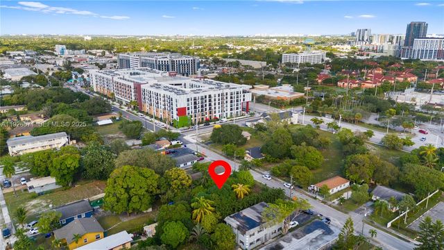 425 NW 7th Ter, Fort Lauderdale, FL 33311