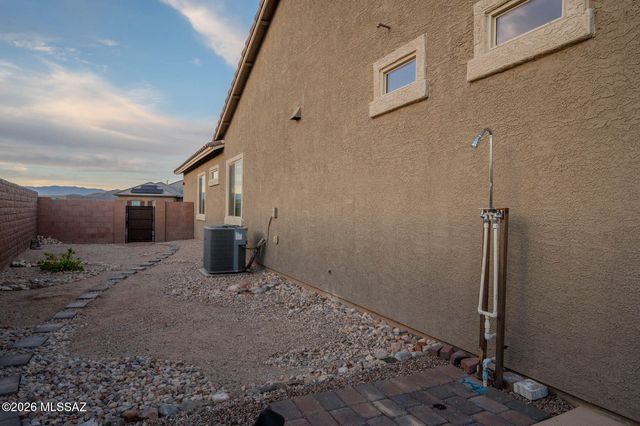 12752 E Buckthorn Place, Tucson, AZ 85747