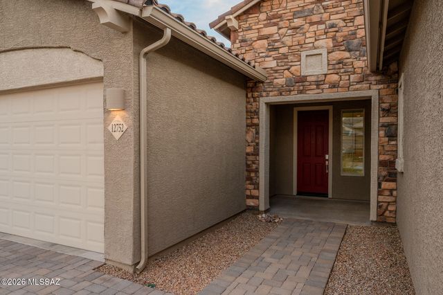 12752 E Buckthorn Place, Tucson, AZ 85747
