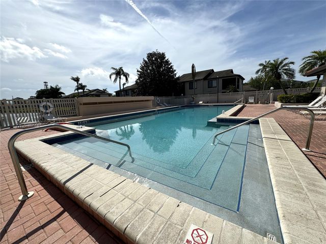 3821 59TH AVENUE W 3821, Bradenton, FL 34210