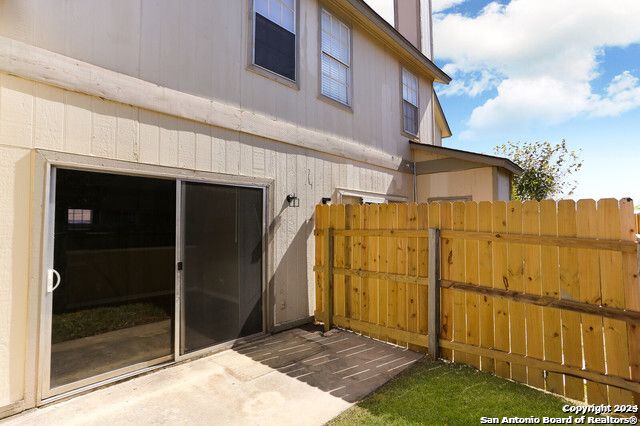 7880 Micron Dr Apt 3504, San Antonio, TX 78251