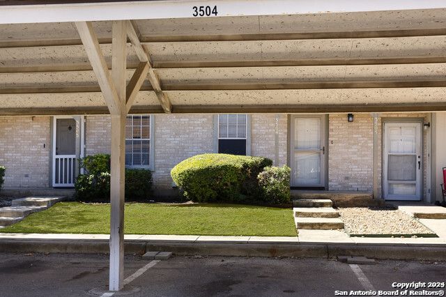 7880 Micron Dr Apt 3504, San Antonio, TX 78251