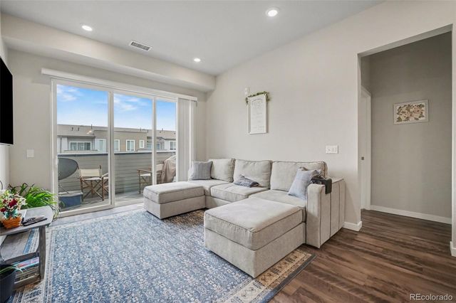 420 E Fremont Place 406, Centennial, CO 80122