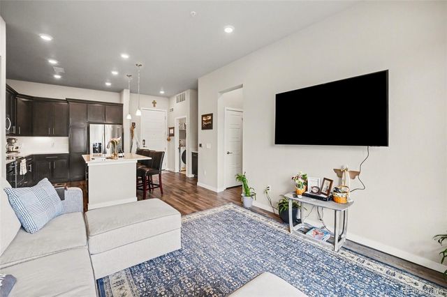 420 E Fremont Place 406, Centennial, CO 80122