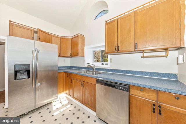 230 KNOXVILLE RD, Knoxville, MD 21758