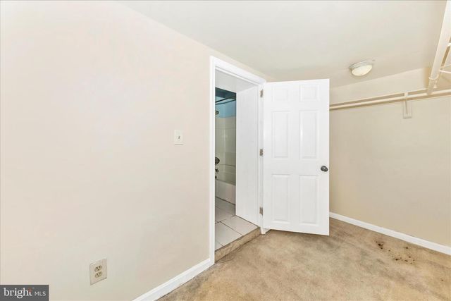 230 KNOXVILLE RD, Knoxville, MD 21758