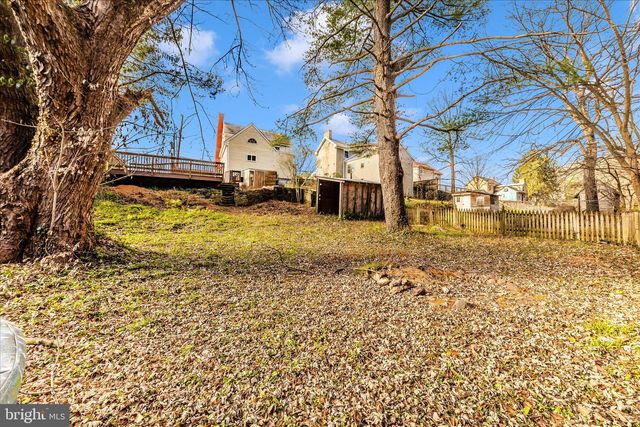 230 KNOXVILLE RD, Knoxville, MD 21758