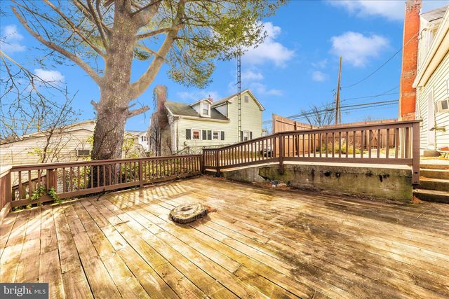 230 KNOXVILLE RD, Knoxville, MD 21758