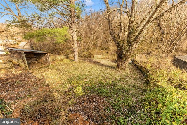 230 KNOXVILLE RD, Knoxville, MD 21758