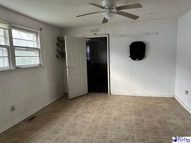308 Church St, Marion, SC 29571