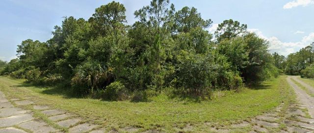 FLAMBEAU AVENUE, North Port, FL 34288