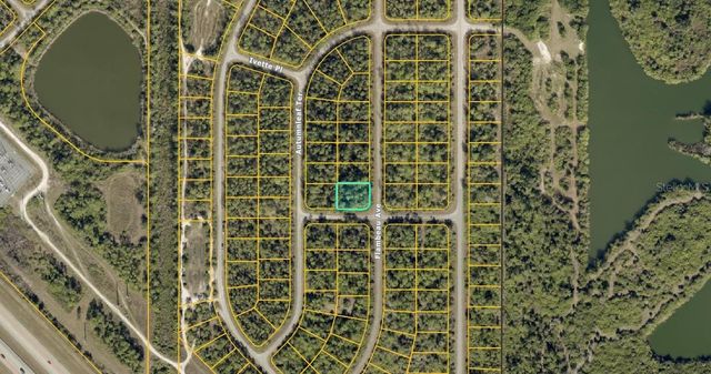 FLAMBEAU AVENUE, North Port, FL 34288