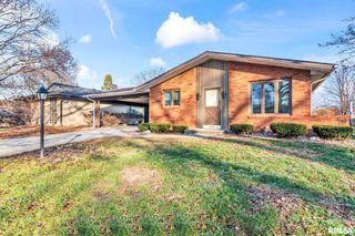 2337 GRINNELL Drive, Springfield, IL 62704