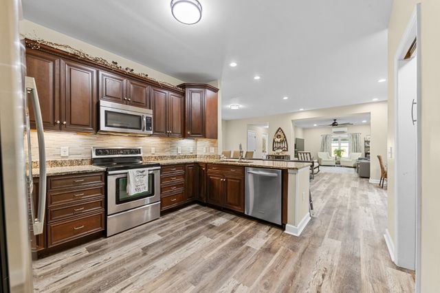 4751 Thick Rd, Chapel Hill, TN 37034