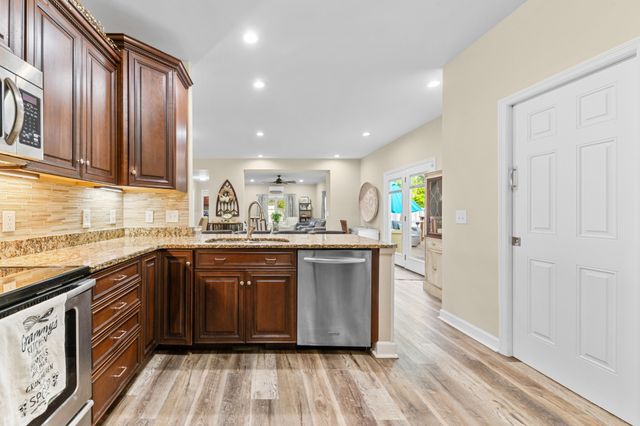 4751 Thick Rd, Chapel Hill, TN 37034