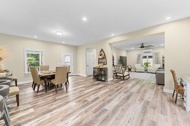 4751 Thick Rd, Chapel Hill, TN 37034