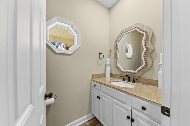 4751 Thick Rd, Chapel Hill, TN 37034