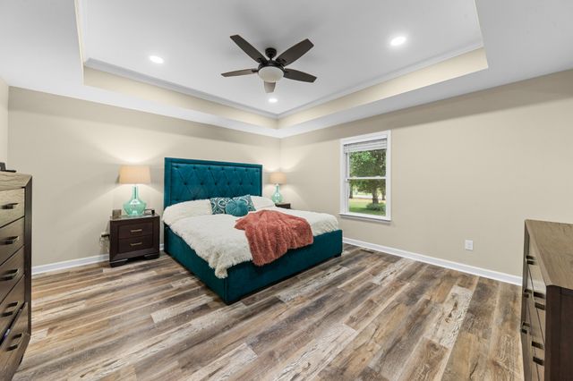 4751 Thick Rd, Chapel Hill, TN 37034