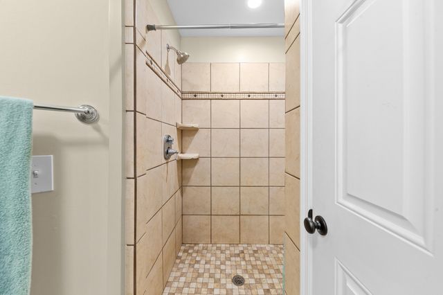 4751 Thick Rd, Chapel Hill, TN 37034