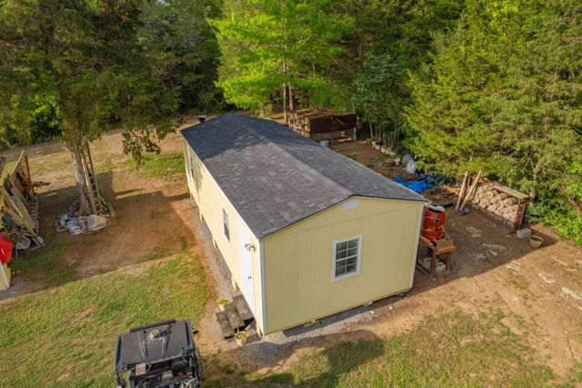 4751 Thick Rd, Chapel Hill, TN 37034