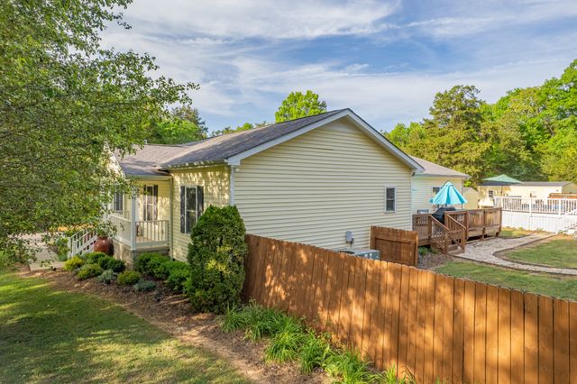 4751 Thick Rd, Chapel Hill, TN 37034