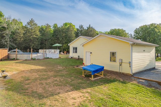 4751 Thick Rd, Chapel Hill, TN 37034