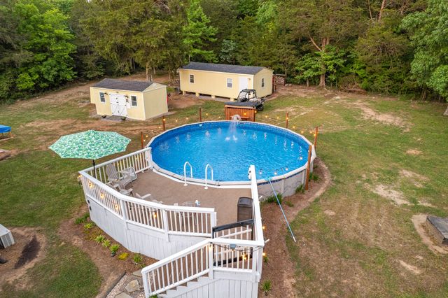 4751 Thick Rd, Chapel Hill, TN 37034