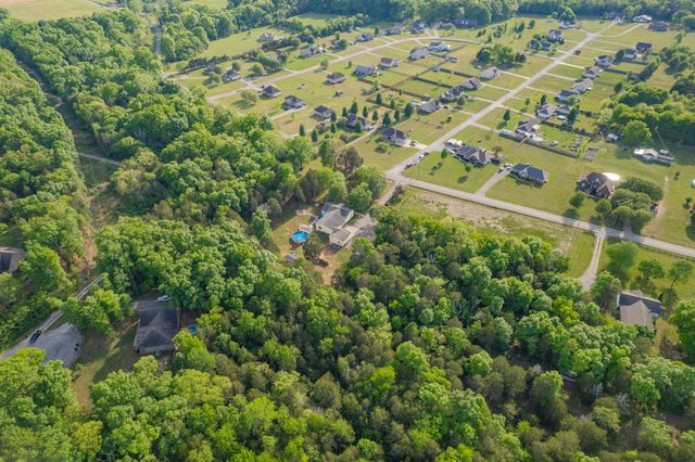 4751 Thick Rd, Chapel Hill, TN 37034