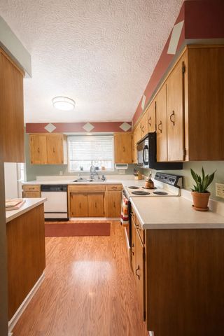 9728 N WOODRIDGE Dr, Spokane, WA 99208