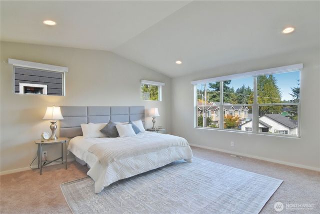 218 SW 96th Lane, Seattle, WA 98106