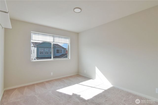 218 SW 96th Lane, Seattle, WA 98106