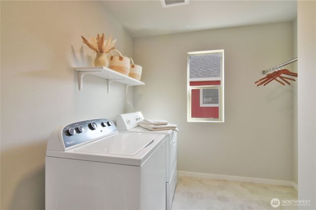 218 SW 96th Lane, Seattle, WA 98106