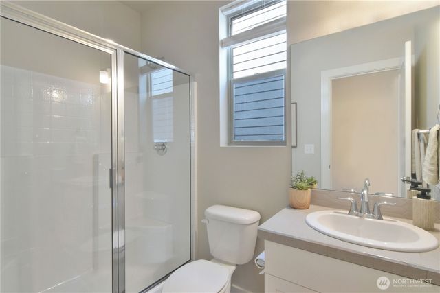 218 SW 96th Lane, Seattle, WA 98106