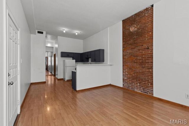 1711 S 8th Street, St Louis, MO 63104