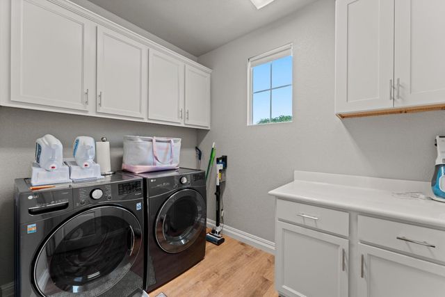 87 Huddlestone, Roseville, CA 95661