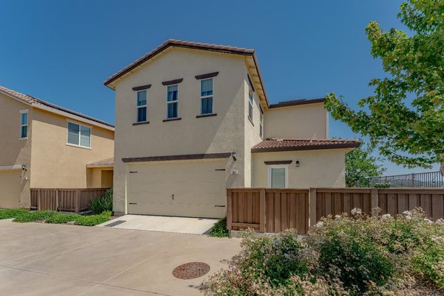 87 Huddlestone, Roseville, CA 95661