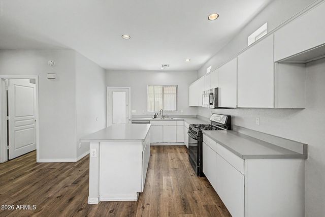 9442 W PALM Lane, Phoenix, AZ 85037